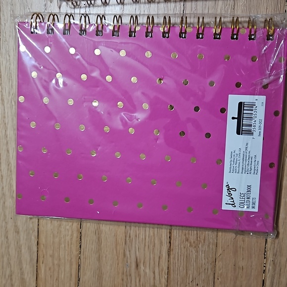 New in wrapper decorative ruled notebook - Picture 2 of 3